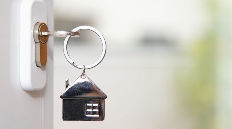 House keys in door to support military housing article