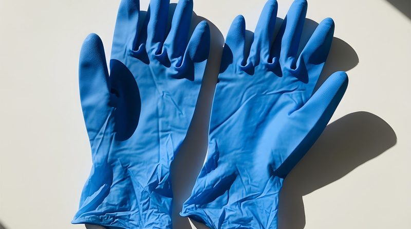 Disposable gloves for chemicals